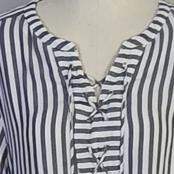 RUBY RD TUNIC TOP - Picture 2 of 4